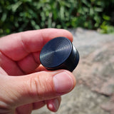 Mini Grinder aus Metall mit CNC-gefrästem Mahlwerk