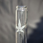 18,8er Glasbong " Hanfblatt " 42cm